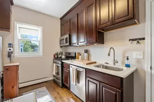 9 Cherry Pl, Maplewood Twp., NJ 07040 - Photo 18