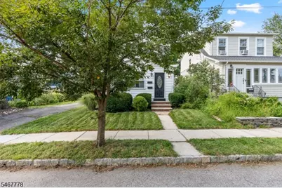 9 Cherry Pl, Maplewood Twp., NJ 07040 - Photo 30