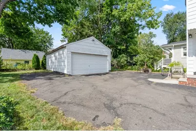 9 Cherry Pl, Maplewood Twp., NJ 07040 - Photo 26