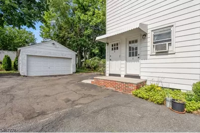 9 Cherry Pl, Maplewood Twp., NJ 07040 - Photo 28