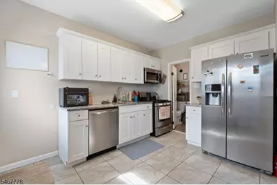 9 Cherry Pl, Maplewood Twp., NJ 07040 - Photo 8