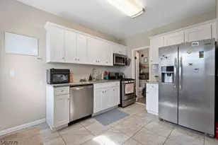 9 Cherry Pl, Maplewood Twp., NJ 07040 - Photo 8