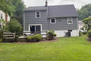 33 Longacre Dr, Livingston, NJ 07039 - Photo 26