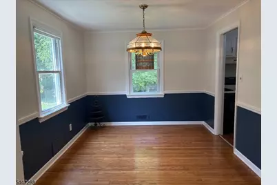 33 Longacre Drive, Livingston, NJ 07039 - Photo 6