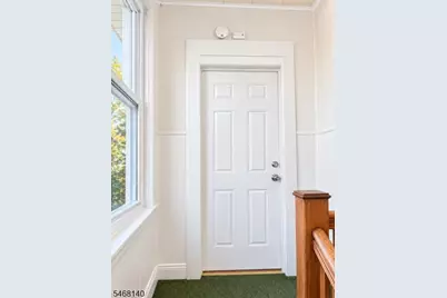 47 E Henry St, Linden, NJ 07036 - Photo 4