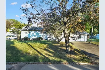 2 Overlook Ave, Little Falls Township, NJ 07424 - Photo 2