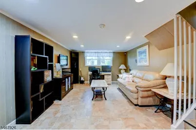 10 Lynn Dr, Springfield, NJ 07081 - Photo 10