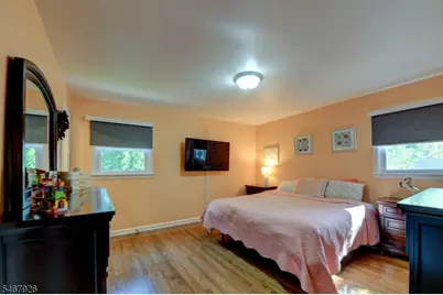 10 Lynn Dr, Springfield, NJ 07081 - Photo 12
