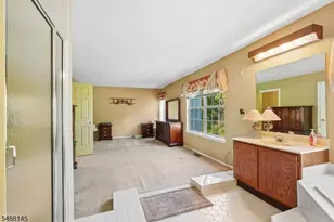 135 Grantham Dr, Franklin Township, NJ 08873 - Photo 16