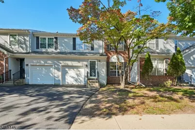 135 Grantham Dr, Franklin Township, NJ 08873 - Photo 1