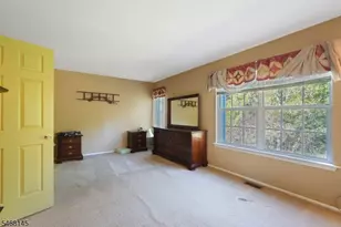 135 Grantham Dr, Franklin Township, NJ 08873 - Photo 18