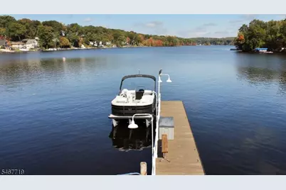 25 Waterside Dr, Jefferson Township, NJ 07849 - Photo 2