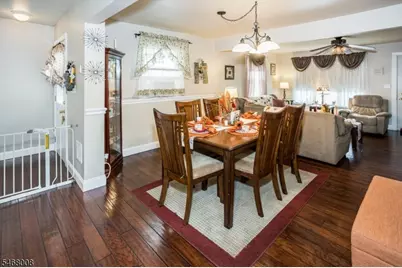 9 Rockridge Rd, Wanaque, NJ 07420 - Photo 8