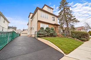35 Dawson Ave, Clifton, NJ 07012 - Photo 16