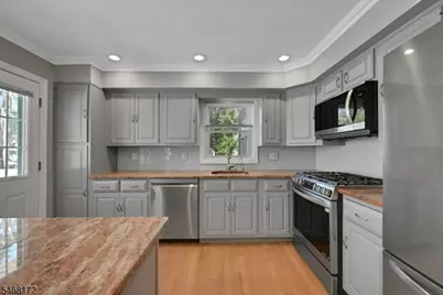 430 Bender Ave, Roselle Park, NJ 07204 - Photo 8