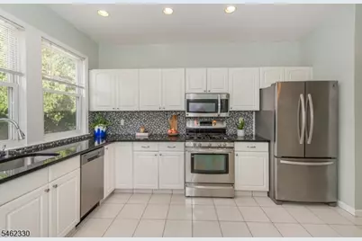 65 Osborne St, Glen Ridge, NJ 07028 - Photo 12