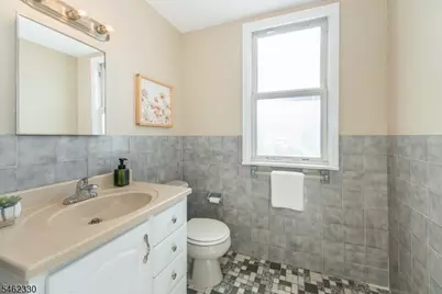 65 Osborne St, Glen Ridge, NJ 07028 - Photo 14