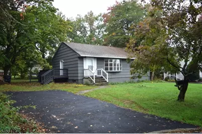 201 Cambridge St, Hanover Township, NJ 07981 - Photo 2