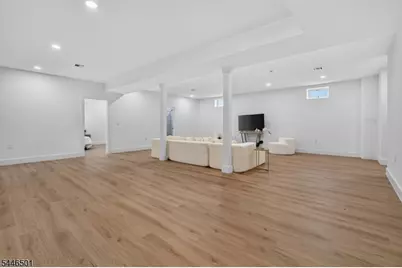 43 Oakwood Ave, Livingston, NJ 07039 - Photo 34