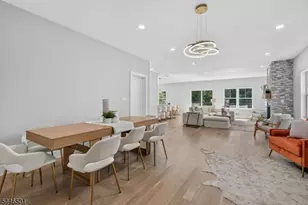 43 Oakwood Ave, Livingston, NJ 07039 - Photo 4