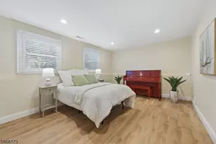 12 Knollwood Dr, Livingston, NJ 07039 - Photo 22