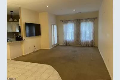 602 Brittany Dr #602, Wayne, NJ 07470 - Photo 6