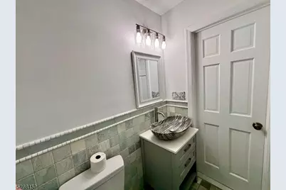 447 Manchester Ave, North Haledon, NJ 07508 - Photo 12