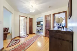 325 Grant Ave, Lyndhurst Township, NJ 07071 - Photo 16