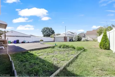 325 Grant Ave, Lyndhurst Township, NJ 07071 - Photo 8