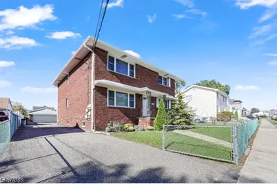 325 Grant Ave, Lyndhurst Township, NJ 07071 - Photo 2