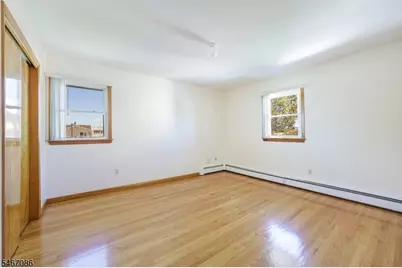 325 Grant Ave, Lyndhurst Township, NJ 07071 - Photo 24