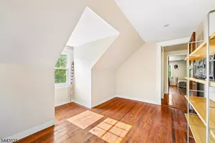 577 Varsity Rd/148 Reynolds, South Orange, NJ 07079 - Photo 16