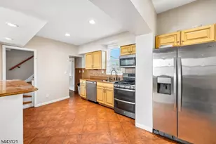 577 Varsity Rd/148 Reynolds, South Orange, NJ 07079 - Photo 8