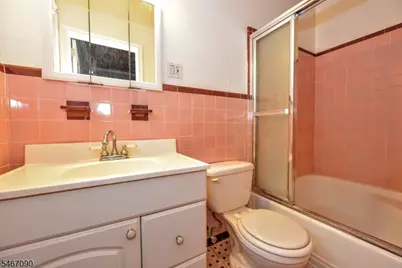 646 Lincoln Ave, Pompton Lakes, NJ 07442 - Photo 20