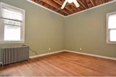 646 Lincoln Ave, Pompton Lakes, NJ 07442 - Photo 18