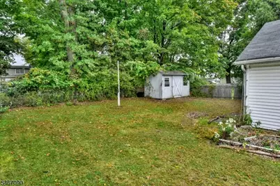 646 Lincoln Ave, Pompton Lakes, NJ 07442 - Photo 32