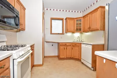 646 Lincoln Ave, Pompton Lakes, NJ 07442 - Photo 12