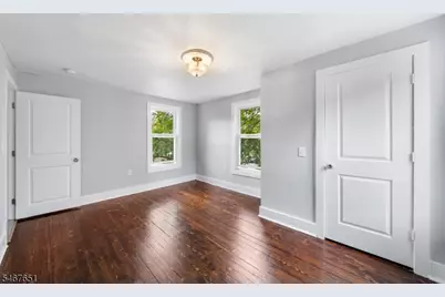 66 Leigh St, Clinton, NJ 08809 - Photo 2