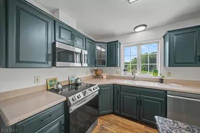 460 Shades Of Death Rd, Allamuchy Township, NJ 07838 - Photo 10