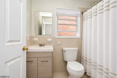 75 Grant Ave, Jersey City, NJ 07305 - Photo 18