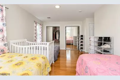 75 Grant Ave, Jersey City, NJ 07305 - Photo 8