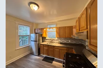 324 Hawthorne Ave #1, Newark, NJ 07112 - Photo 2