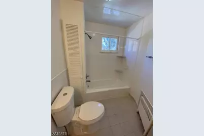 19 Mountainview Pl, Montclair, NJ 07042 - Photo 8