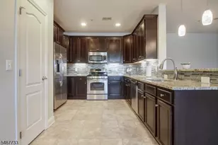 1302 Meadow Brook Ct, Hanover Township, NJ 07981 - Photo 8