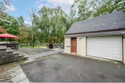 125 Princeton Ln, North Plainfield, NJ 07063 - Photo 28