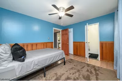125 Princeton Ln, North Plainfield, NJ 07063 - Photo 12