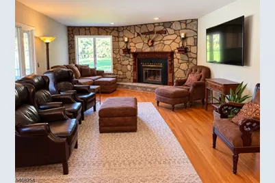 11 Grandview Cir, Raritan Township, NJ 08822 - Photo 16