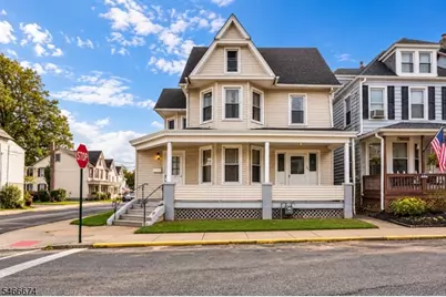 56 Summit Ave, Phillipsburg, NJ 08865 - Photo 2
