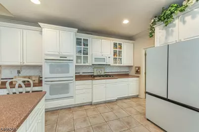 19 Coggins Ln, West Orange Township, NJ 07052 - Photo 4