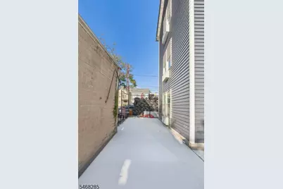 346 11th Ave, Paterson, NJ 07514 - Photo 22